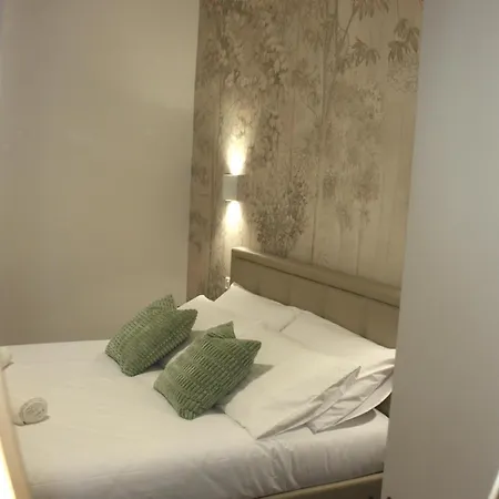 Domus San Pietro Apartmán *